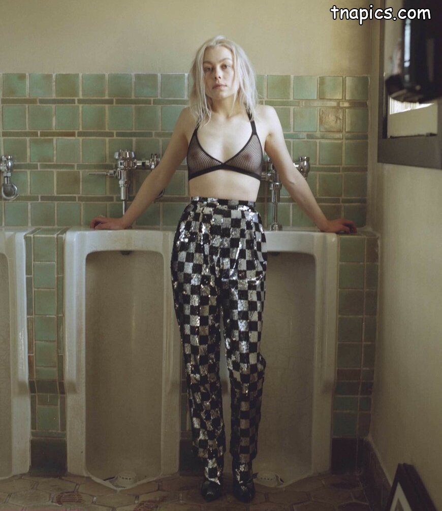 Phoebe Bridgers Nude 8