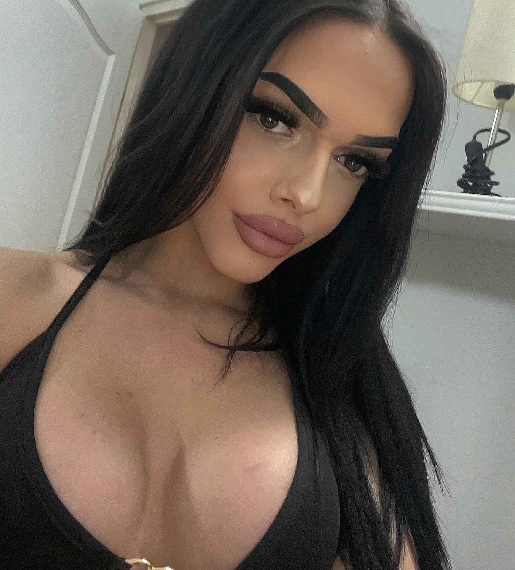 Hamza Alexa / hamzaalexa Nude OnlyFans Leaks 12