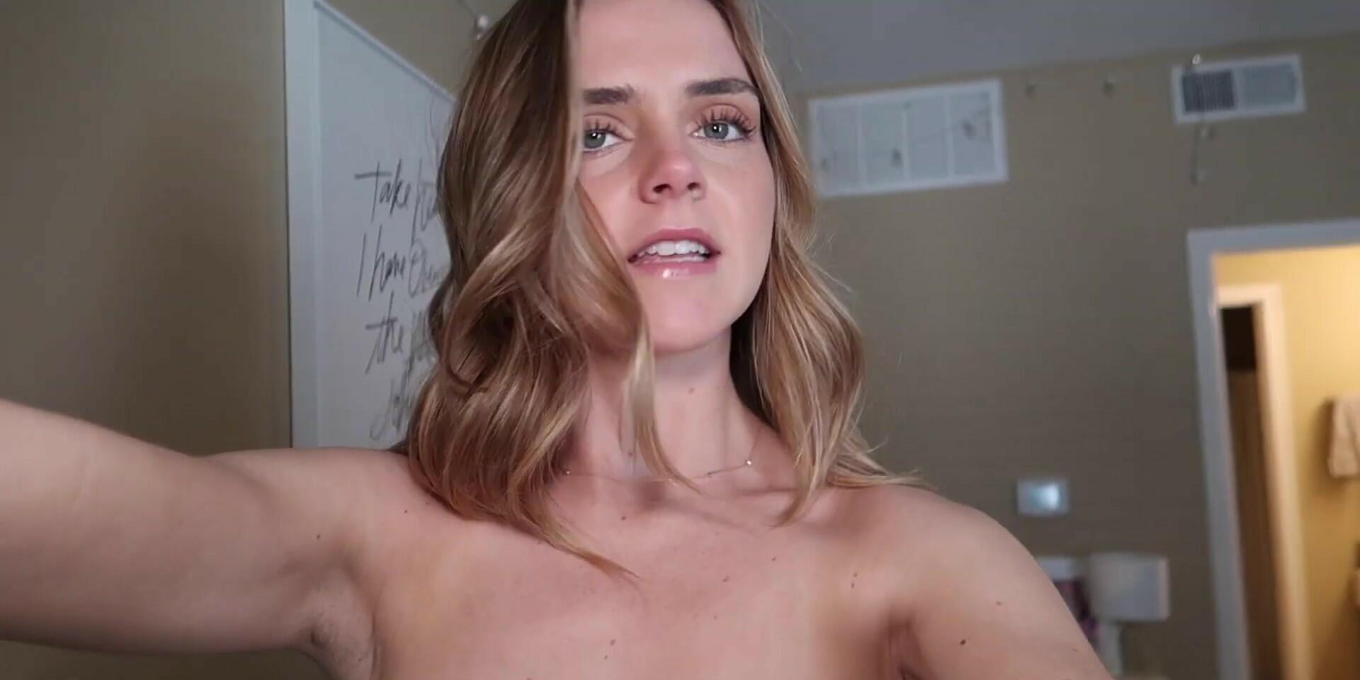 Lauren Mae / littlebitoflaurenmae Nude OnlyFans Leaks 1