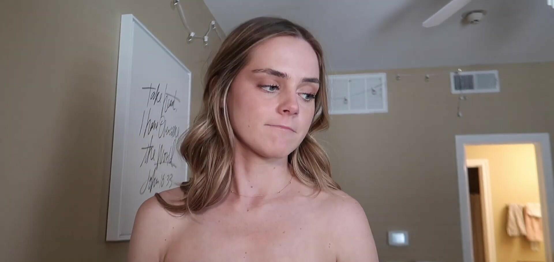 Lauren Mae / littlebitoflaurenmae Nude OnlyFans Leaks 9