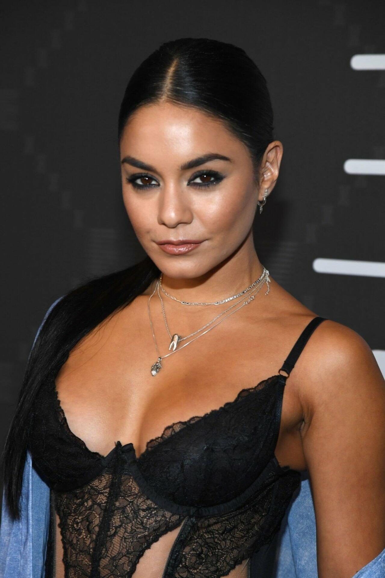 Vanessa Hudgens / vanessahudgens Nude OnlyFans Leaks 4