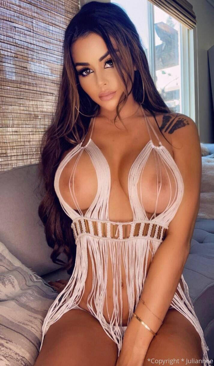 Juli Annee / juliannee Nude OnlyFans Leaks 7